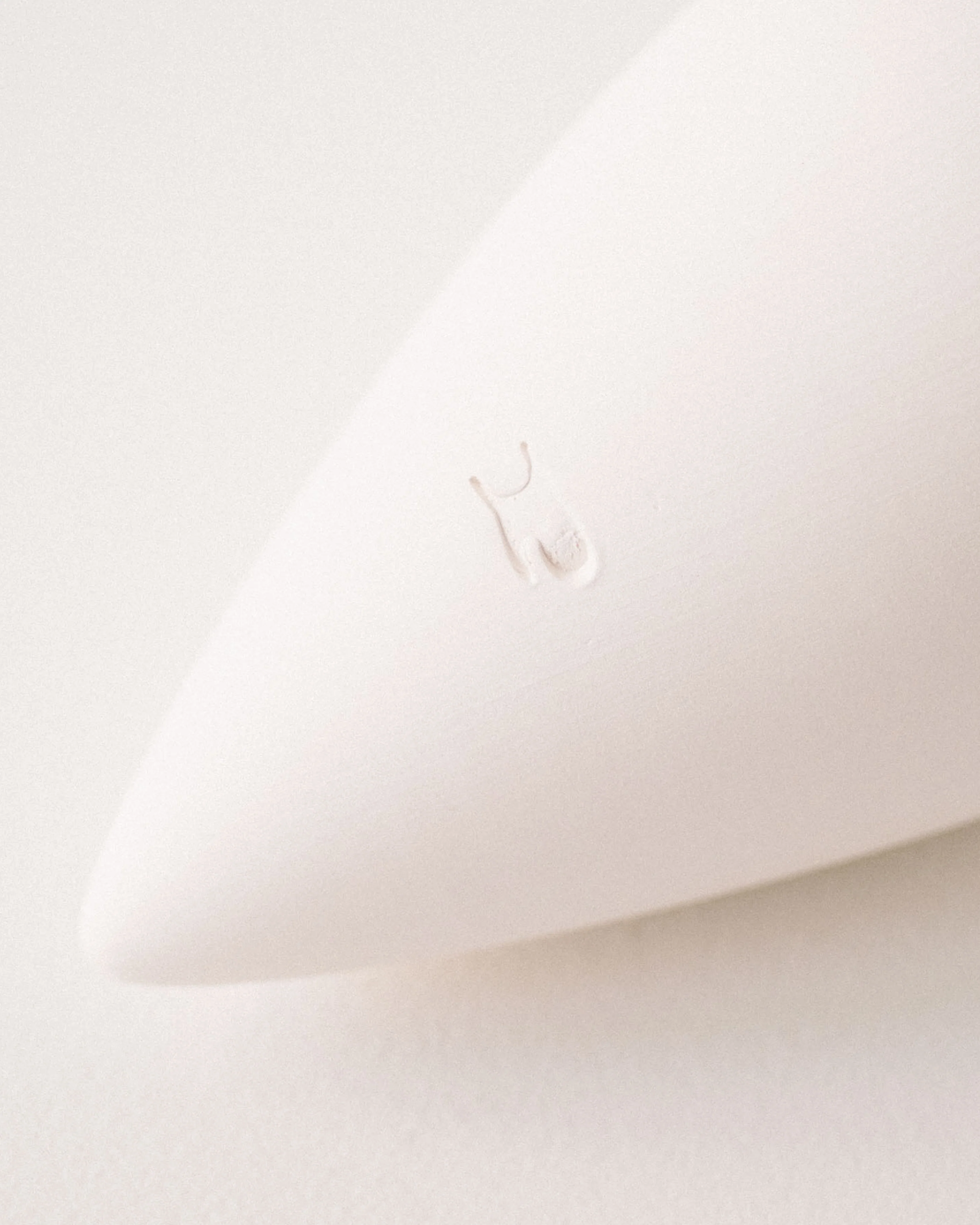 Olla Selvvander - Pure White - Image 2